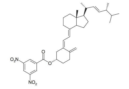 Vitamin D<sub>2</sub>-3’,5’-dinitrobenzoate